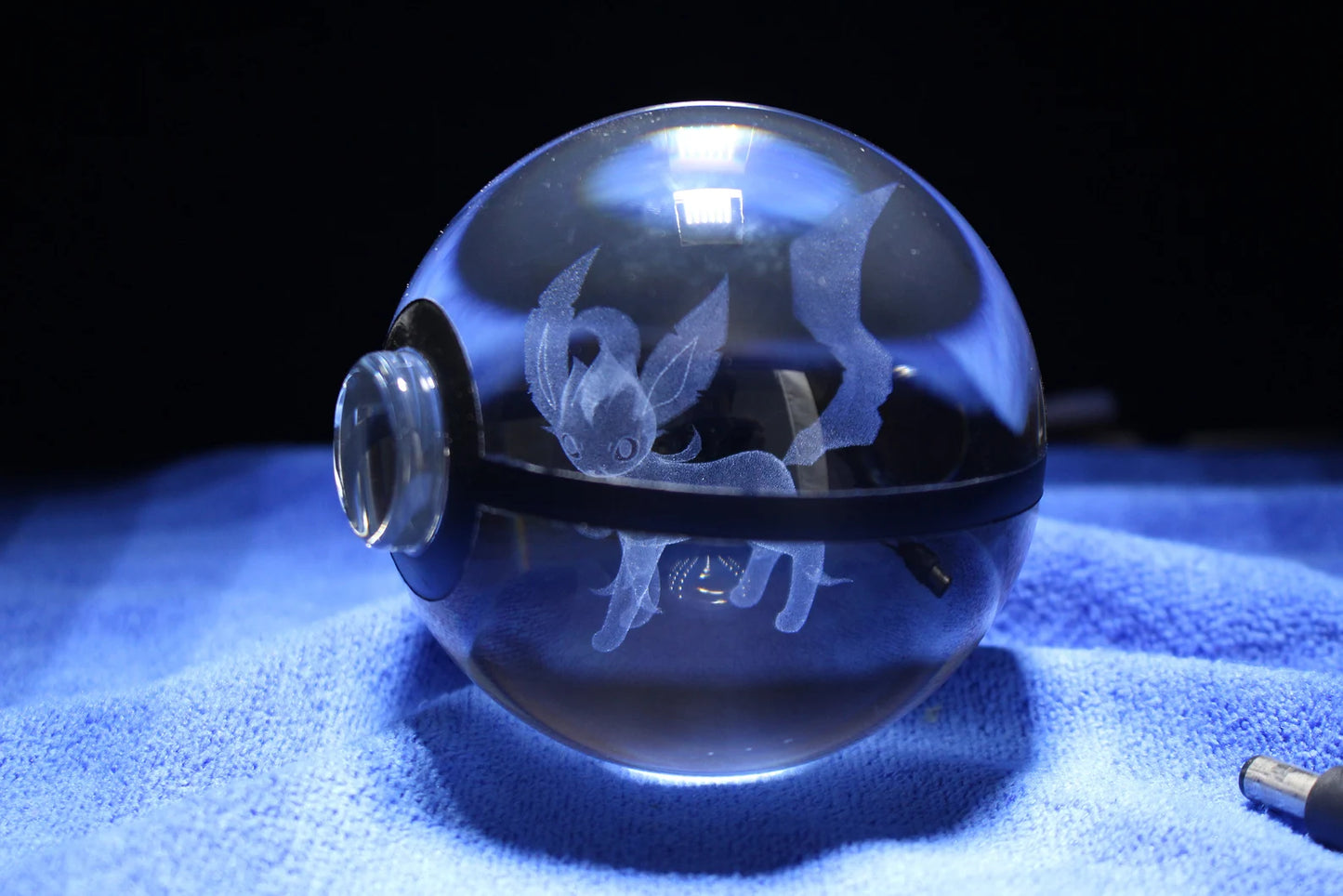 Leafeon Large Crystal Pokeball 3D Laser Engraving