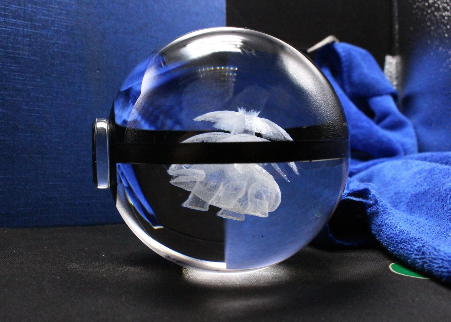 Venusaur Large Crystal Pokeball 3D Laser Engraving
