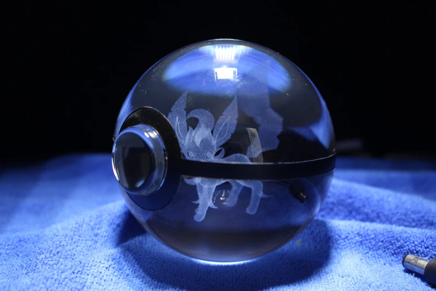 Leafeon Large Crystal Pokeball 3D Laser Engraving