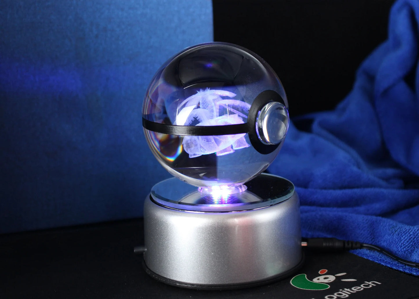 Venusaur Large Crystal Pokeball 3D Laser Engraving